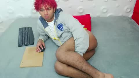 Snapshot of felipecams chatting on 11.30.25 andres felipe benitez online show from 11.30.25