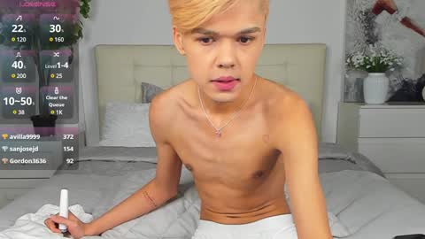 Snapshot of felix_rey chatting on 02.05.25 Felix online show from 02.05.25