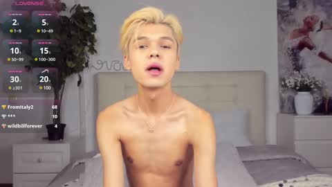 Snapshot of felix_rey chatting on 02.22.25 Felix online show from 02.22.25