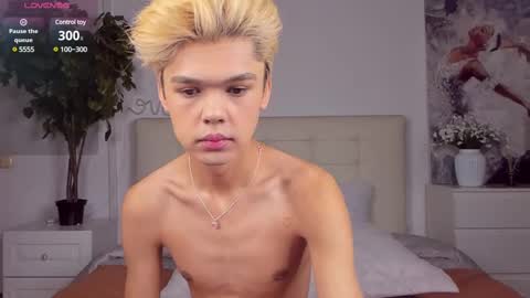 Snapshot of felix_rey chatting on 03.02.25 Felix online show from 03.02.25