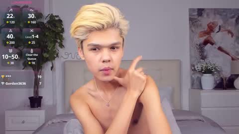 Snapshot of felix_rey chatting on 03.05.25 Felix online show from 03.05.25