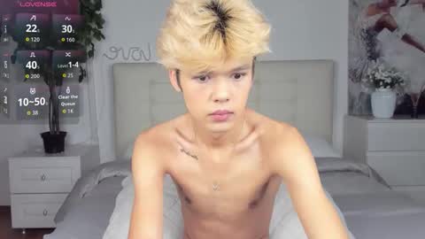 Snapshot of felix_rey chatting on 09.19.25 Felix online show from 09.19.25