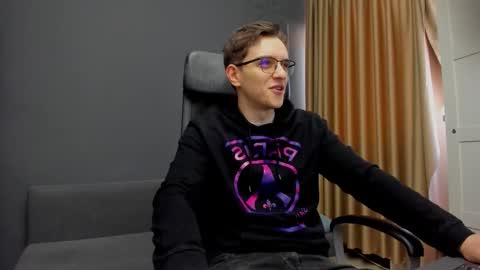 Snapshot of felixstark chatting on 03.09.26 FelixStark online show from 03.09.26