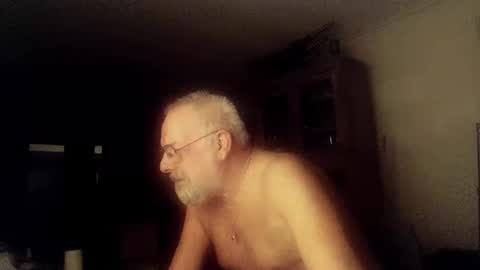 Snapshot of femdom_sub chatting on 12.15.24 femdom_sub online show from 12.15.24