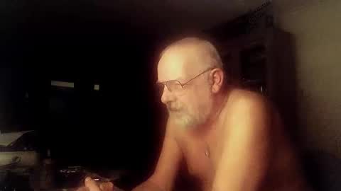Snapshot of femdom_sub chatting on 12.24.24 femdom_sub online show from 12.24.24