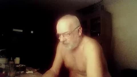 Snapshot of femdom_sub chatting on 12.31.24 femdom_sub online show from 12.31.24