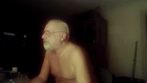 Snapshot of femdom_sub chatting on 01.07.25 femdom_sub online show from 01.07.25