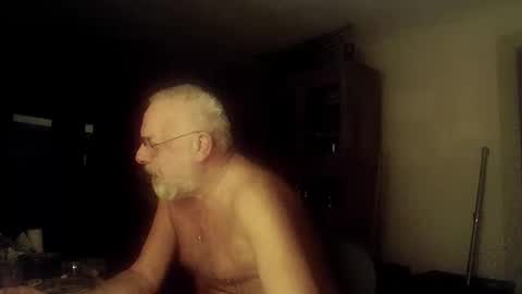Snapshot of femdom_sub chatting on 01.09.25 femdom_sub online show from 01.09.25