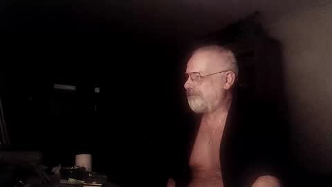 Snapshot of femdom_sub chatting on 01.24.25 femdom_sub online show from 01.24.25