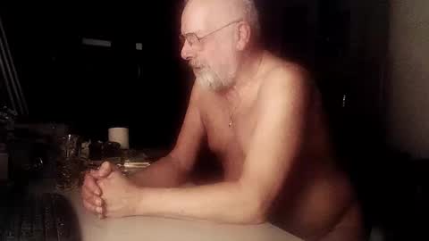 Snapshot of femdom_sub chatting on 01.25.25 femdom_sub online show from 01.25.25