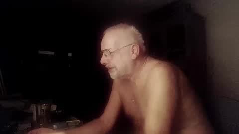 Snapshot of femdom_sub chatting on 02.22.25 femdom_sub online show from 02.22.25