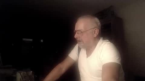 Snapshot of femdom_sub chatting on 02.25.25 femdom_sub online show from 02.25.25