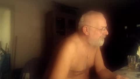 Snapshot of femdom_sub chatting on 09.17.25 femdom_sub online show from 09.17.25