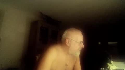 Snapshot of femdom_sub chatting on 09.18.25 femdom_sub online show from 09.18.25