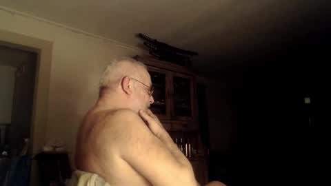 Snapshot of femdom_sub chatting on 02.15.26 femdom_sub online show from 02.15.26