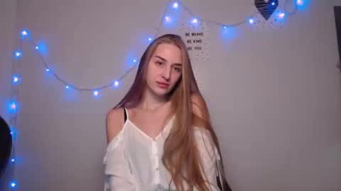 Femke online show from 12.08.24