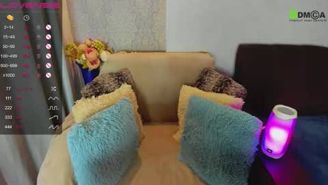 Snapshot of ferallberrys chatting on 10.16.25 Milana online show from 10.16.25