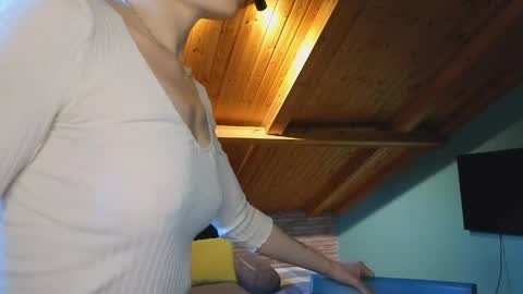 Leya online show from 05.17.26