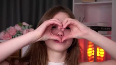 Snapshot of ferminapritchard chatting on 11.09.25 Serenellayou can call me...Kisi kisi meow meow online show from 11.09.25