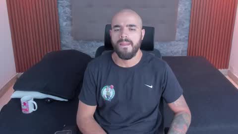 insta ferxx1210 Fercho online show from 10.29.25