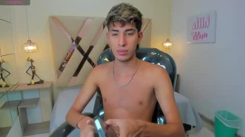 FER PHOENIX online show from 11.14.25