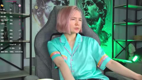 Rey online show from 11.03.25