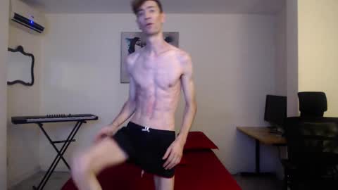 Snapshot of feuerfree chatting on 03.06.25 FeuerHeat online show from 03.06.25