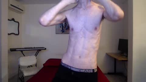 Snapshot of feuerfree chatting on 03.09.25 FeuerHeat online show from 03.09.25