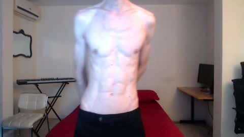 Snapshot of feuerfree chatting on 03.09.25 FeuerHeat online show from 03.09.25