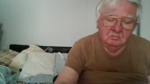 Snapshot of fewxtrapounds985 chatting on 03.12.25 fewxtrapounds985 online show from 03.12.25