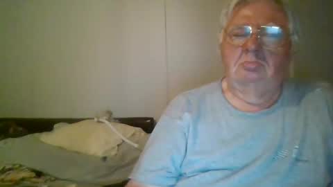 Snapshot of fewxtrapounds985 chatting on 10.01.25 fewxtrapounds985 online show from 10.01.25