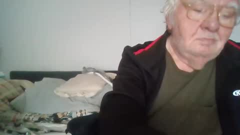 Snapshot of fewxtrapounds985 chatting on 11.14.25 fewxtrapounds985 online show from 11.14.25