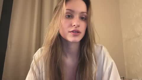 Lisa online show from 02.12.25