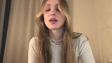 Lisa online show from 02.20.25