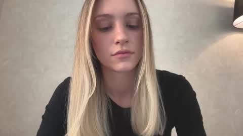 Lisa online show from 11.19.25