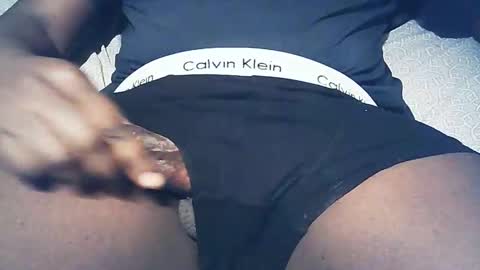 Snapshot of ffllvv chatting on 11.27.25 bbbbCock online show from 11.27.25