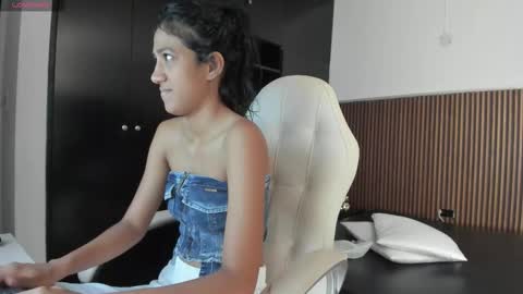 Freyja  online show from 10.24.25