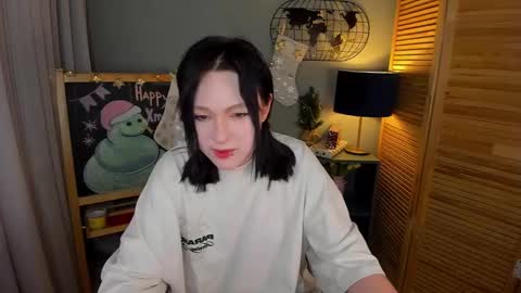 Snapshot of fiamoory chatting on 01.04.25 fiamoory online show from 01.04.25