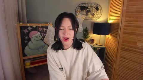 Snapshot of fiamoory chatting on 01.04.25 fiamoory online show from 01.04.25