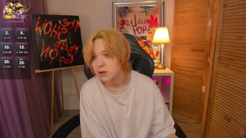 Snapshot of fiamoory chatting on 01.22.25 fiamoory online show from 01.22.25