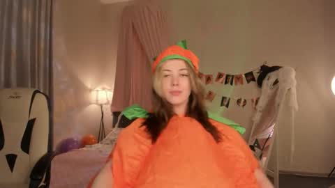 Filla online show from 10.31.25