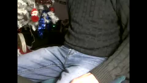 Snapshot of fifi010203 chatting on 12.14.24 fifi010203 online show from 12.14.24