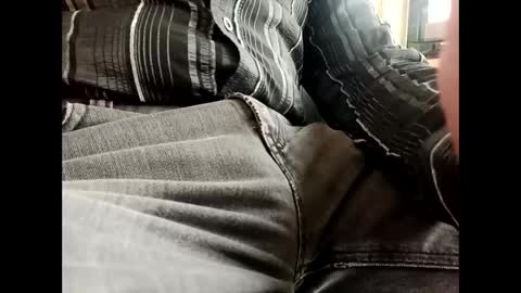 Snapshot of fifi010203 chatting on 10.03.25 fifi010203 online show from 10.03.25