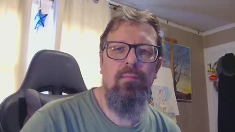 Snapshot of figuredraw chatting on 02.16.26 figuredraw online show from 02.16.26