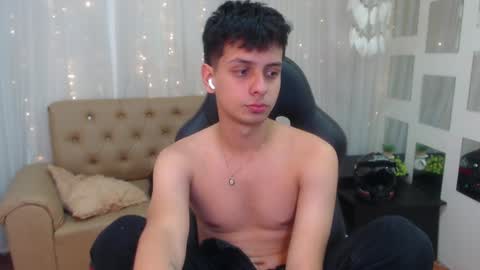 Filip David online show from 12.17.24