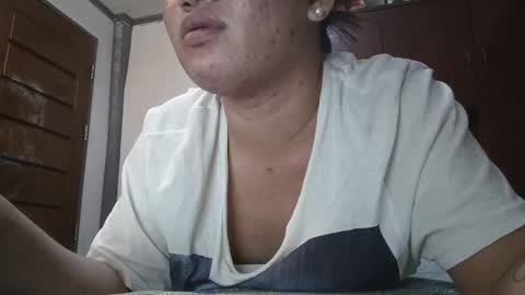 Snapshot of filipina_arah chatting on 09.21.25 arah online show from 09.21.25