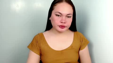 Snapshot of filipina_oh_carol chatting on 06.10.26 miss carol online show from 06.10.26