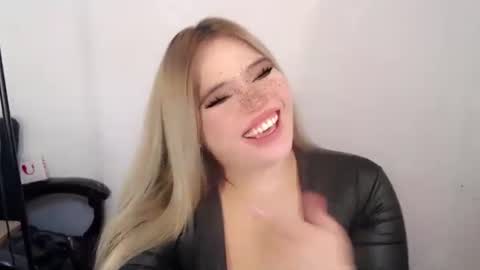  Angela  DONT FORGET TO FOLLOW AND GIVE ME APPRECIATION online show from 09.14.25