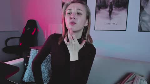 cap and Lana  online show from 02.13.25