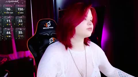 Snapshot of fillisfire chatting on 11.10.25 - online show from 11.10.25